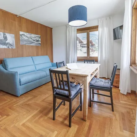 Casa Cesi 2, Luminoso Bilocale Con Giardino بورمْيو