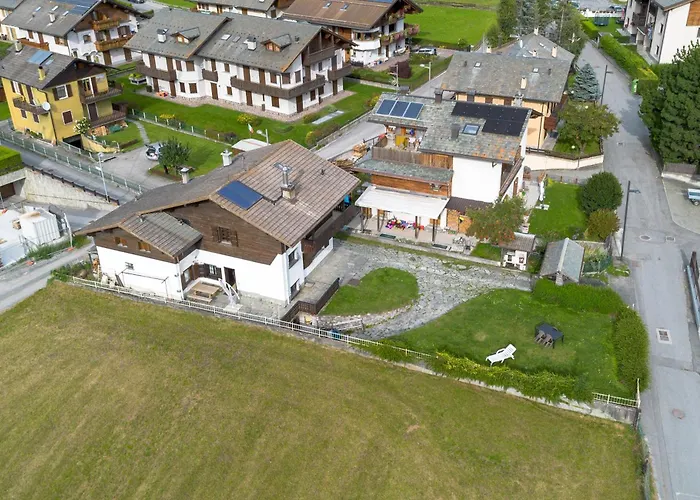 Casa Cesi 2, Luminoso Bilocale Con Giardino Apartamento Bormio