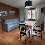 Apartment Casa Cesi 2, Luminoso Bilocale Con Giardino Bormio